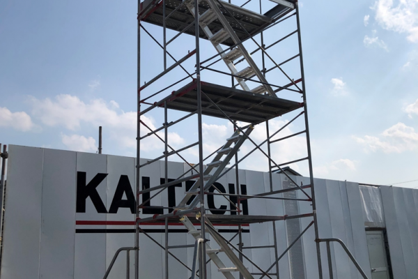 ローリングタワー（移動式足場） | 日建リース株式会社｜取扱商品